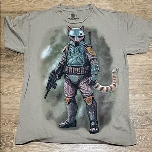 The Mountain Mandalorian cat Shirt Men’s Size Medium